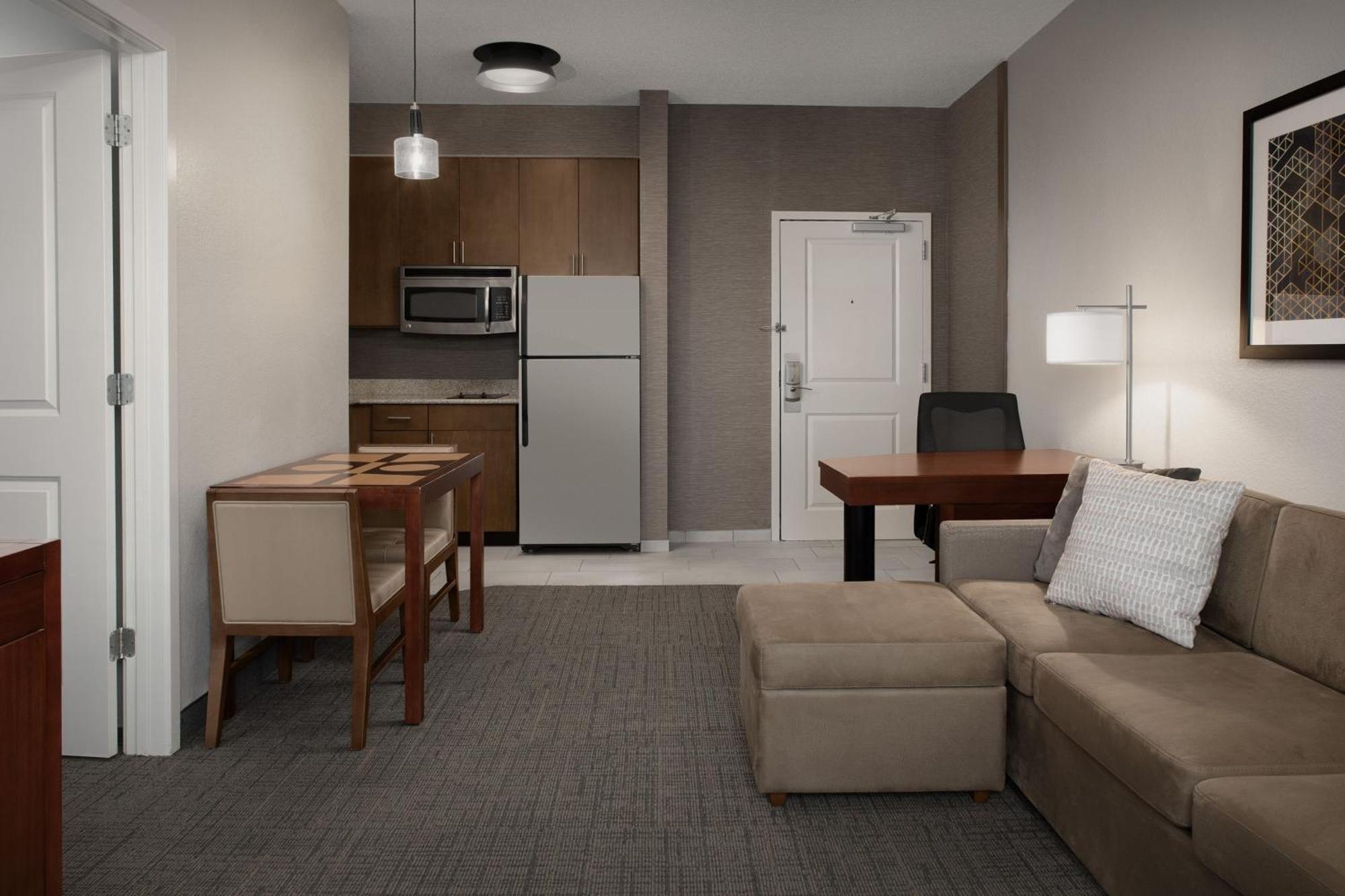 Residence Inn By Marriott Greensboro Airport Ngoại thất bức ảnh